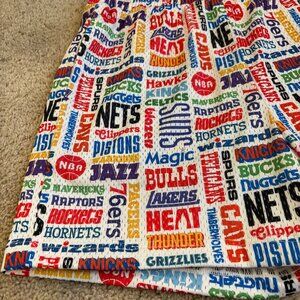 NBA Team Logo Print Cotton Lined Shorts Men’s Size Medium‎ Drawstring NWOT